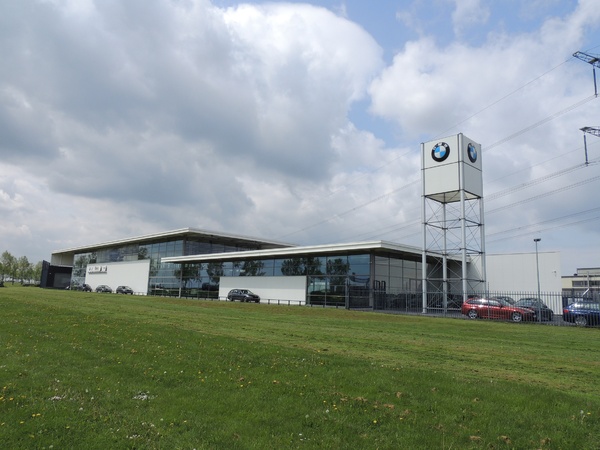 R&R Bouw werk Ekris BMW te Lelystad