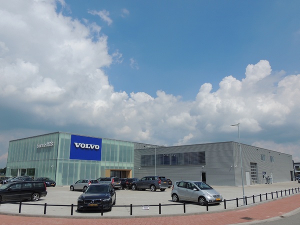 Bouwbedrijf Nieuwenhuis werk Serva Volvo A28 te Nijkerk
