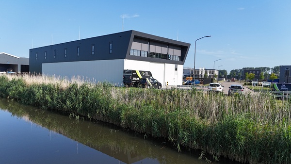 Bedrijfshallen.NL werk Car Lock te Werkendam